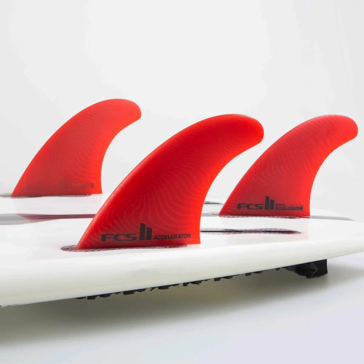 FCS II Accelerator Tri Fins RED