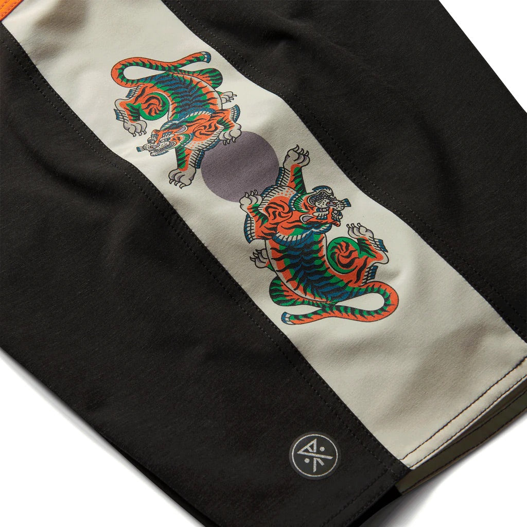 Passage Panel 17" Club Hokkaido Black
