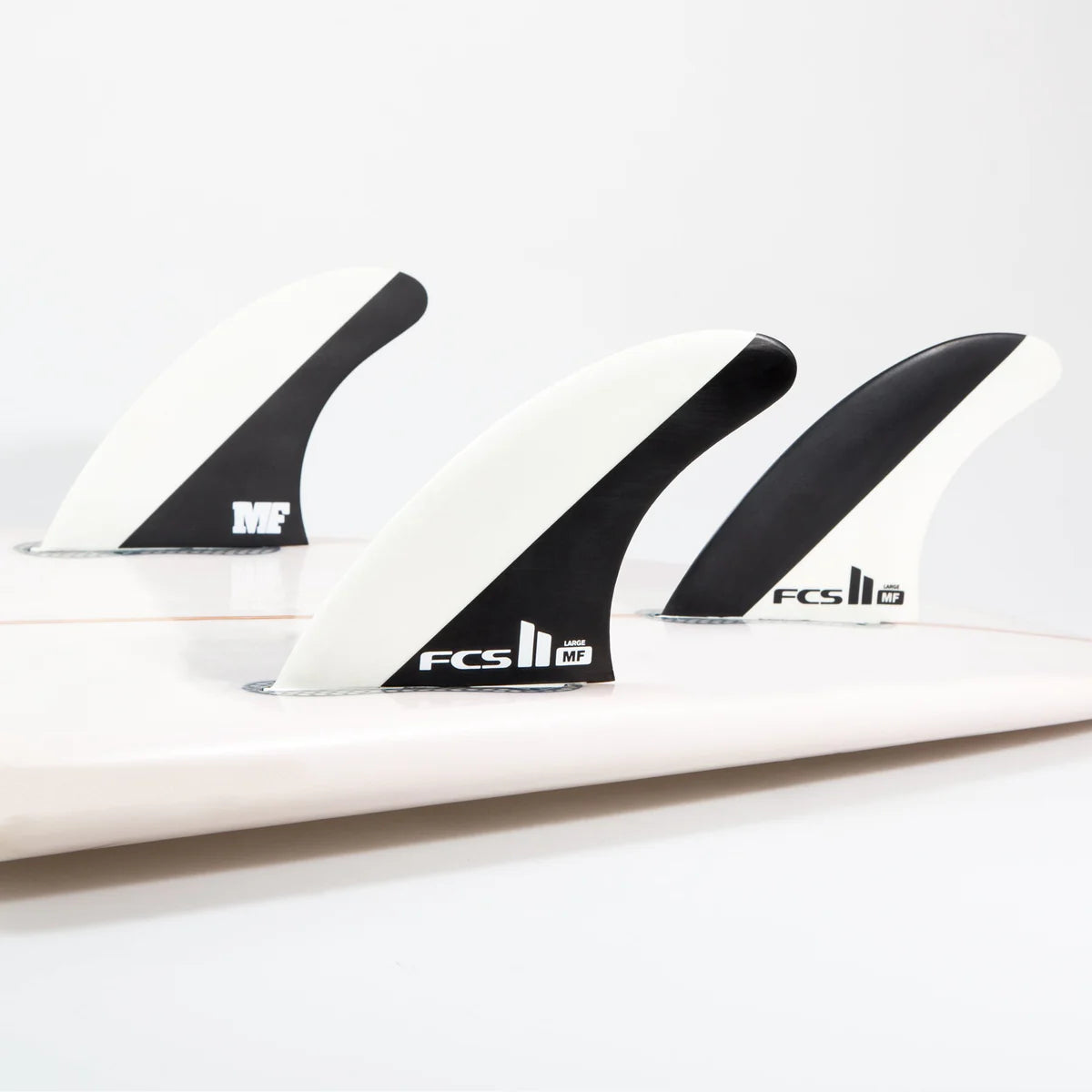 FCS II Mick Fanning Tri Fins BLK/WHT Large