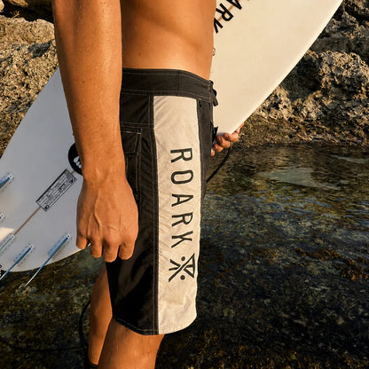 Passage Panel 18.5" Boardshorts Black/white