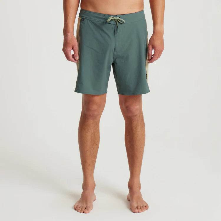 Passage 17" Boardshorts Forest