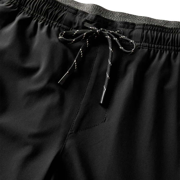 Serrano 7" Shorts Black