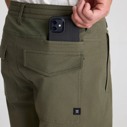Layover Pro Traveler Shorts Military